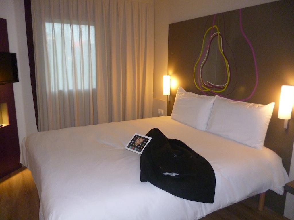 Hotel Ibis Styles Lleida Torrefarrera エクステリア 写真