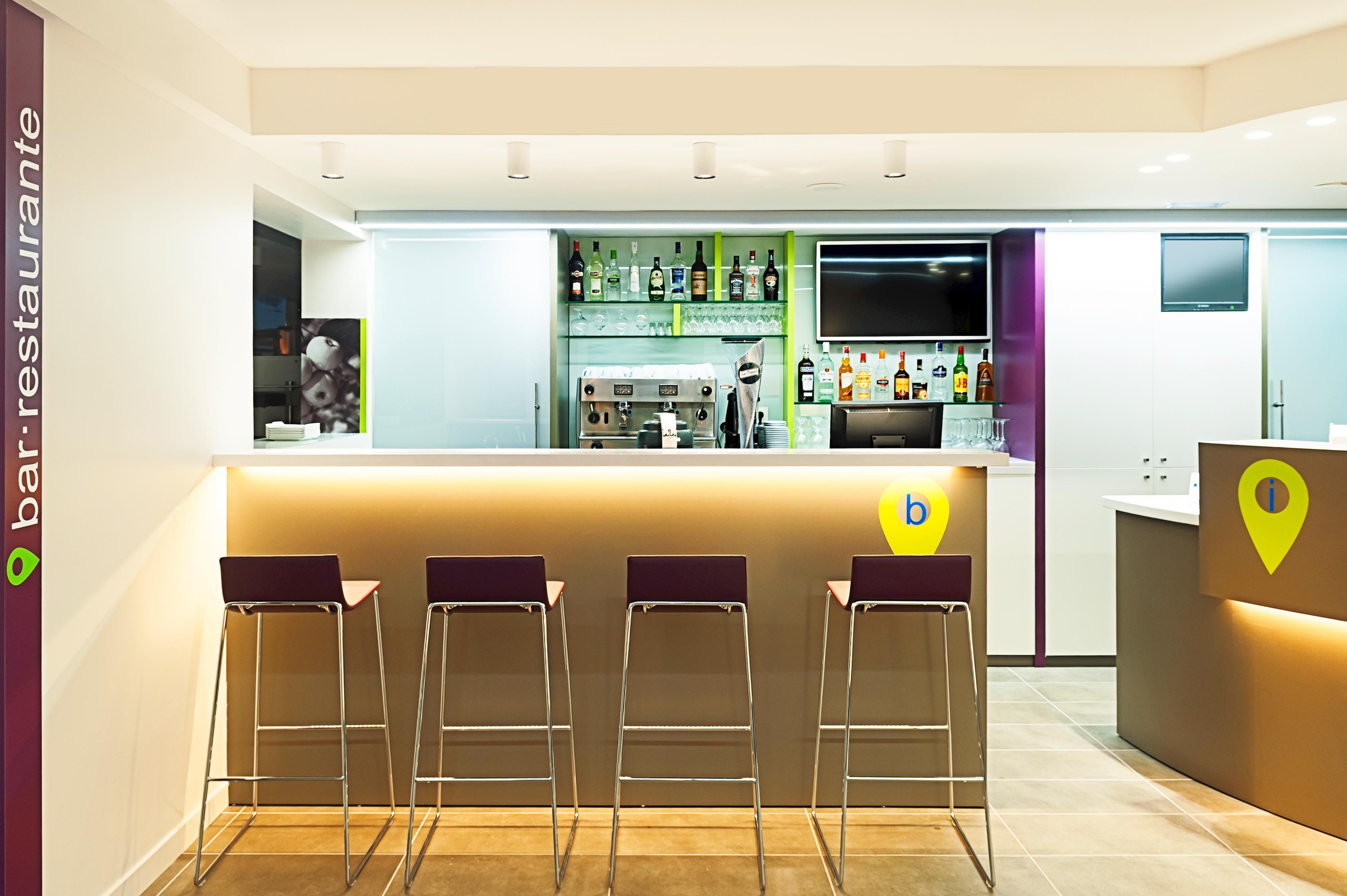 Hotel Ibis Styles Lleida Torrefarrera エクステリア 写真
