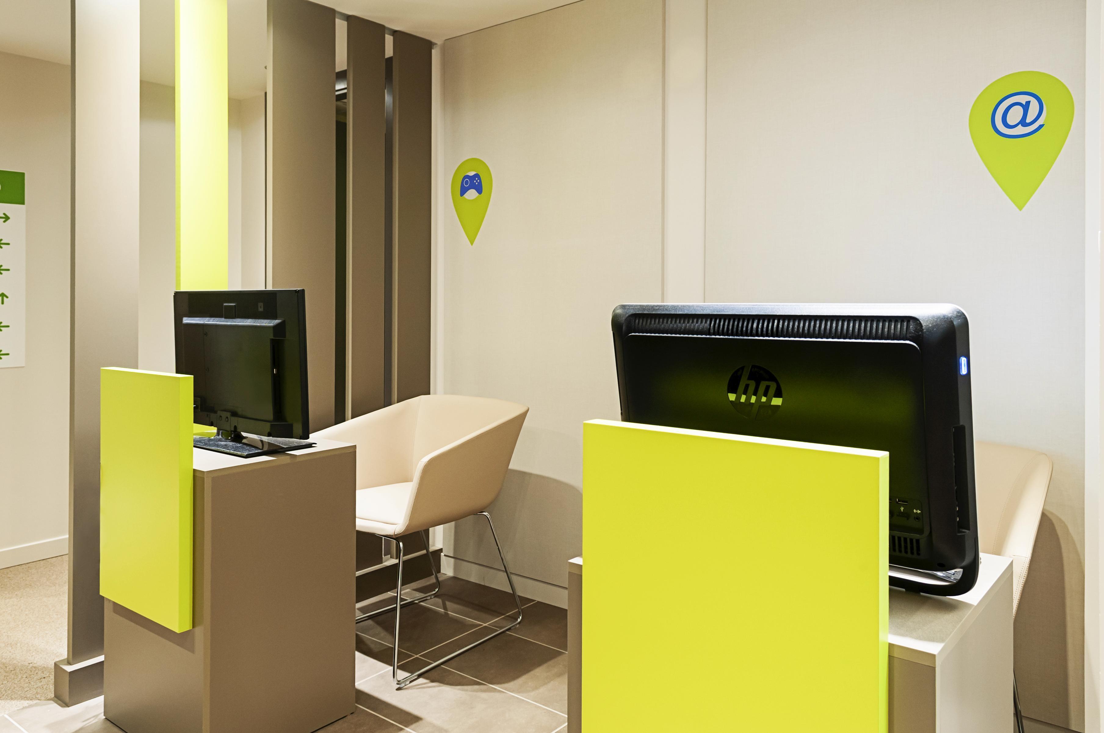 Hotel Ibis Styles Lleida Torrefarrera エクステリア 写真