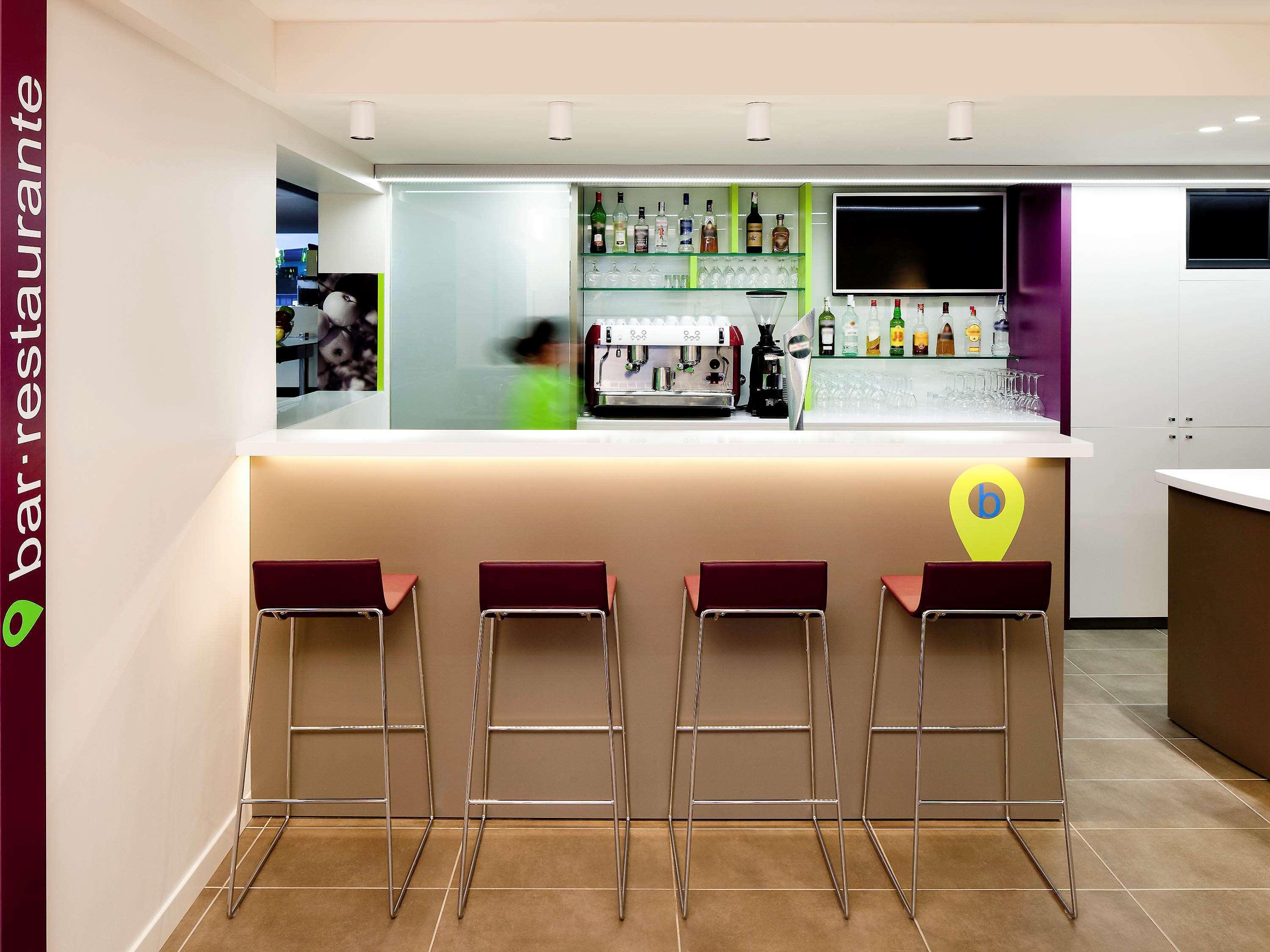 Hotel Ibis Styles Lleida Torrefarrera エクステリア 写真
