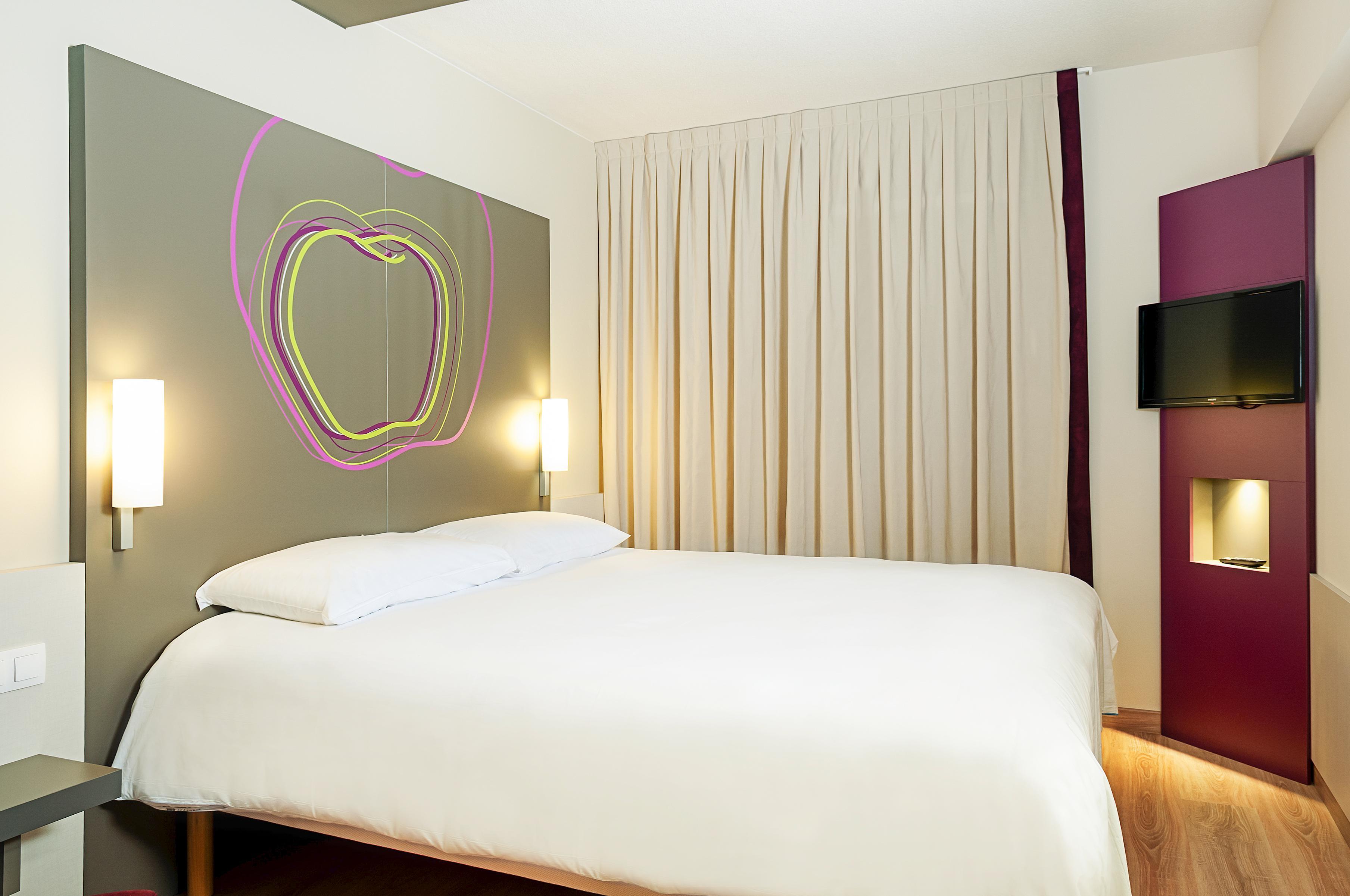 Hotel Ibis Styles Lleida Torrefarrera エクステリア 写真
