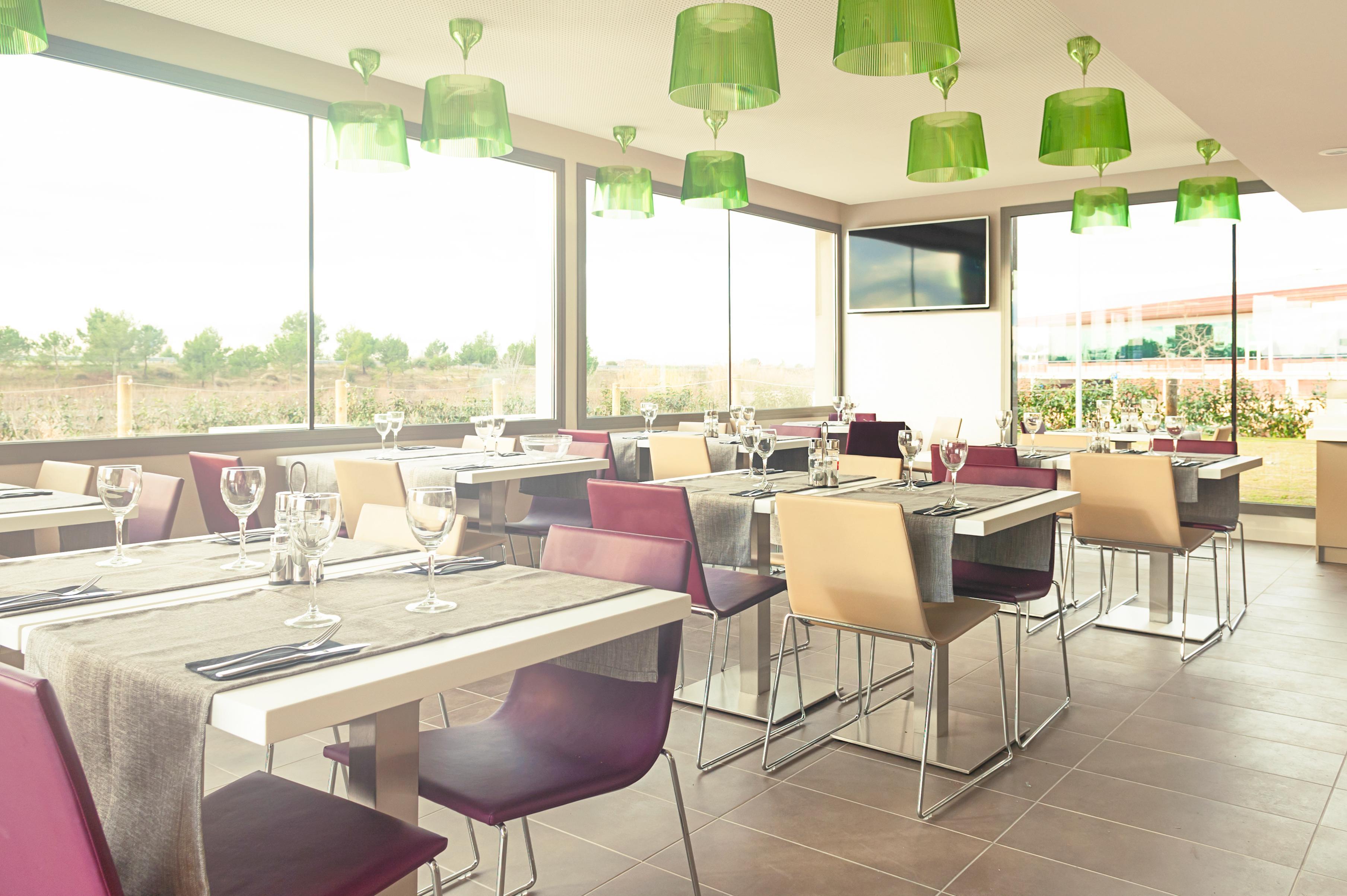 Hotel Ibis Styles Lleida Torrefarrera エクステリア 写真