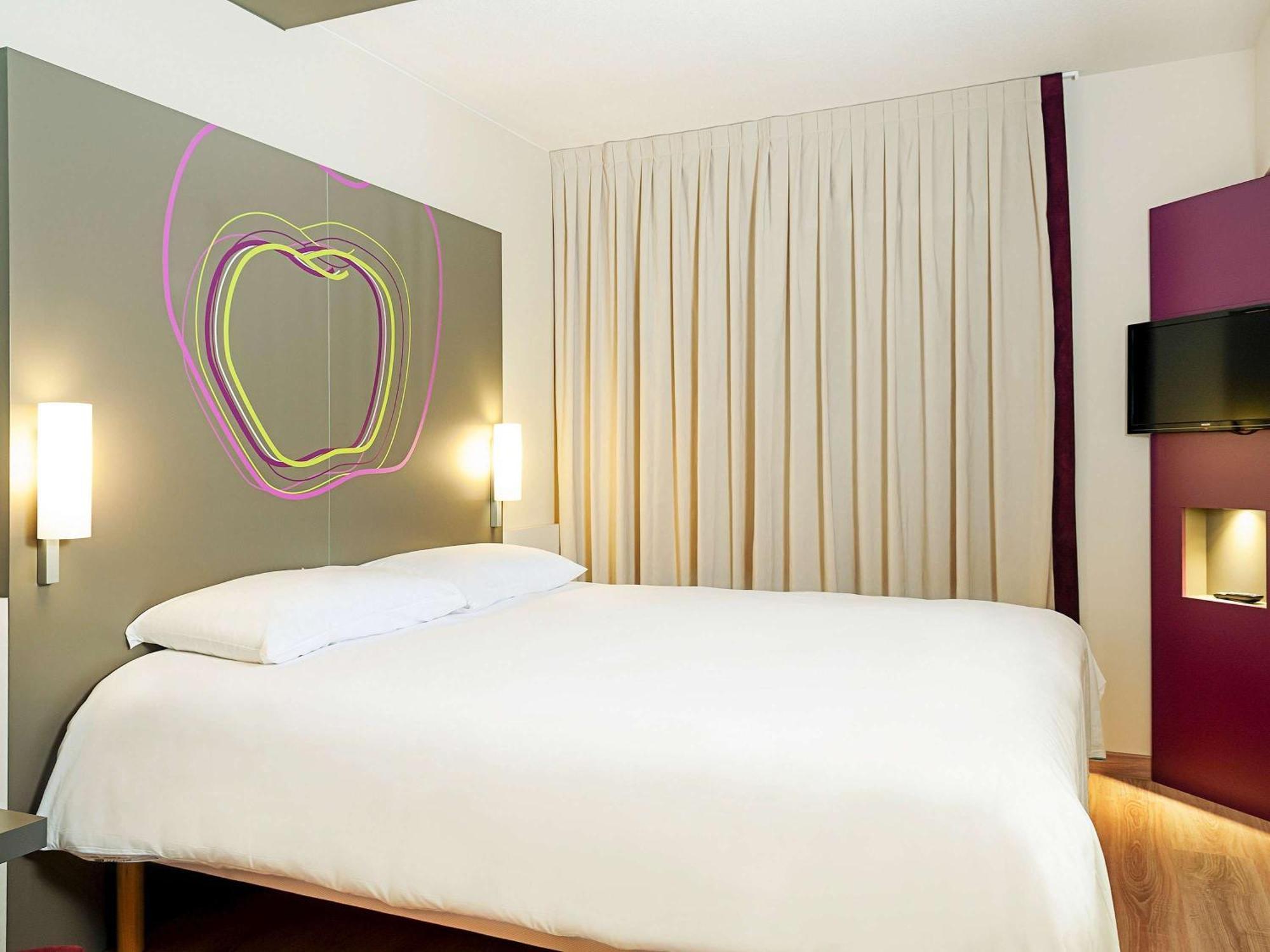 Hotel Ibis Styles Lleida Torrefarrera エクステリア 写真